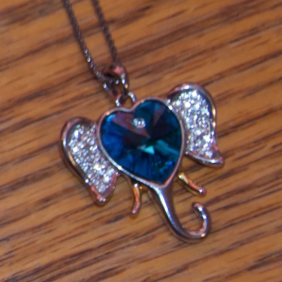 Blue Crystal Elephant Pendant Necklace - Picture 1 of 2